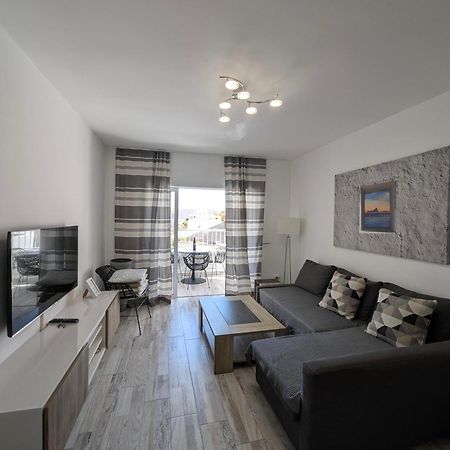 Cozy Apartment In Los Cristianos Guincho  エクステリア 写真