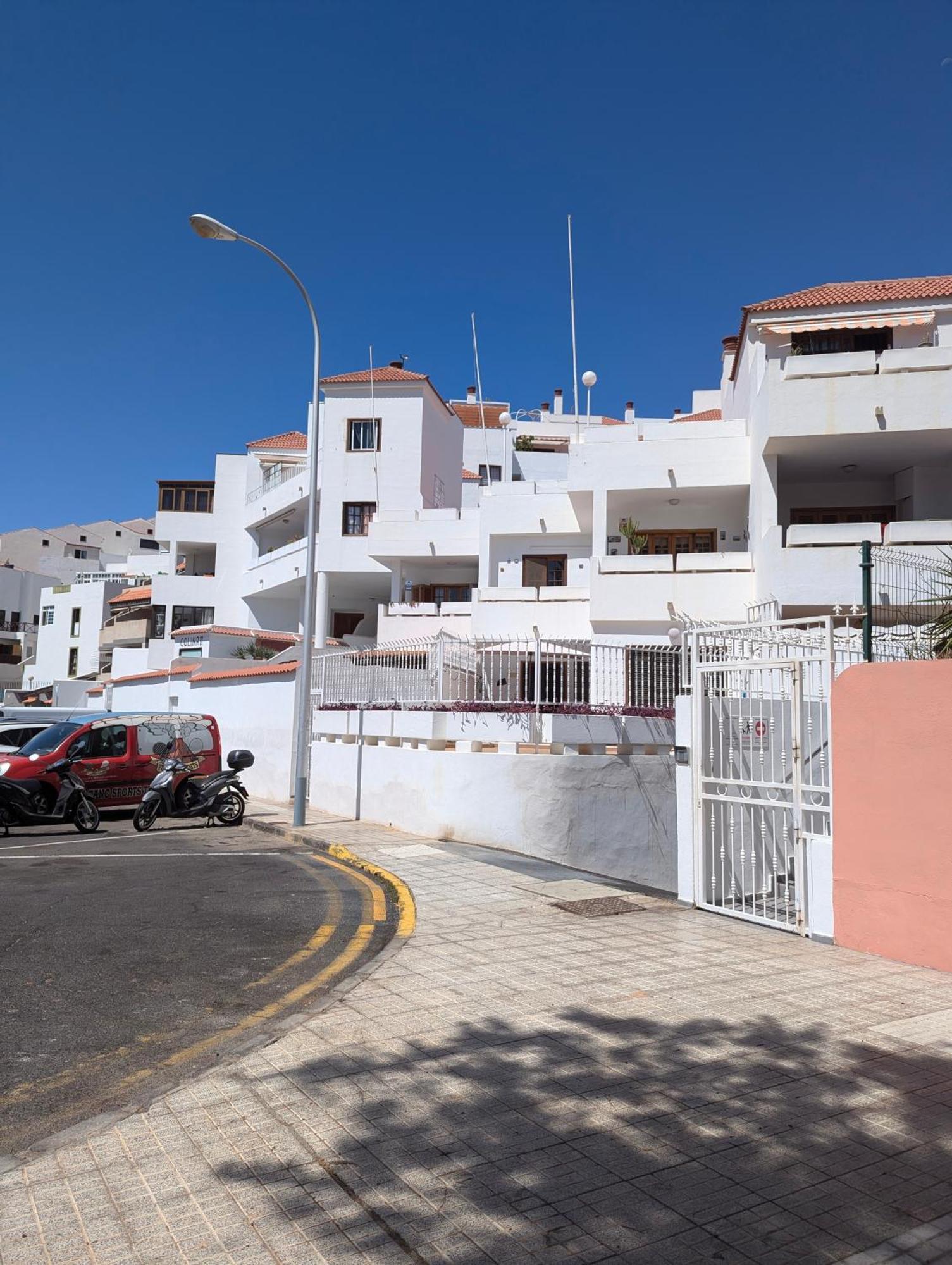 Cozy Apartment In Los Cristianos Guincho  エクステリア 写真
