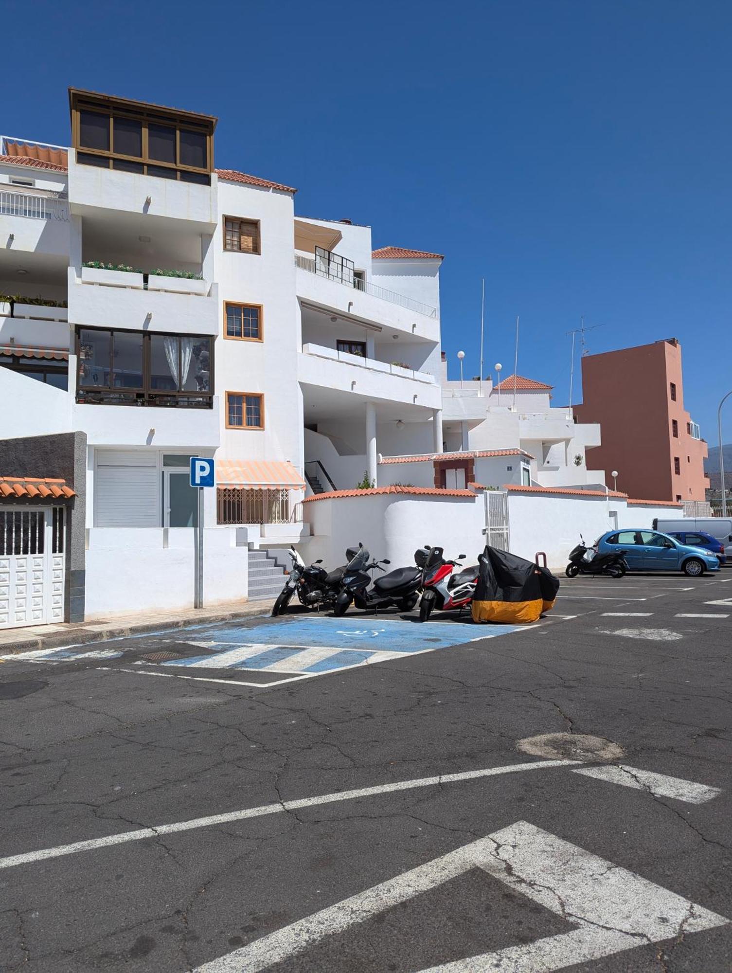 Cozy Apartment In Los Cristianos Guincho  エクステリア 写真
